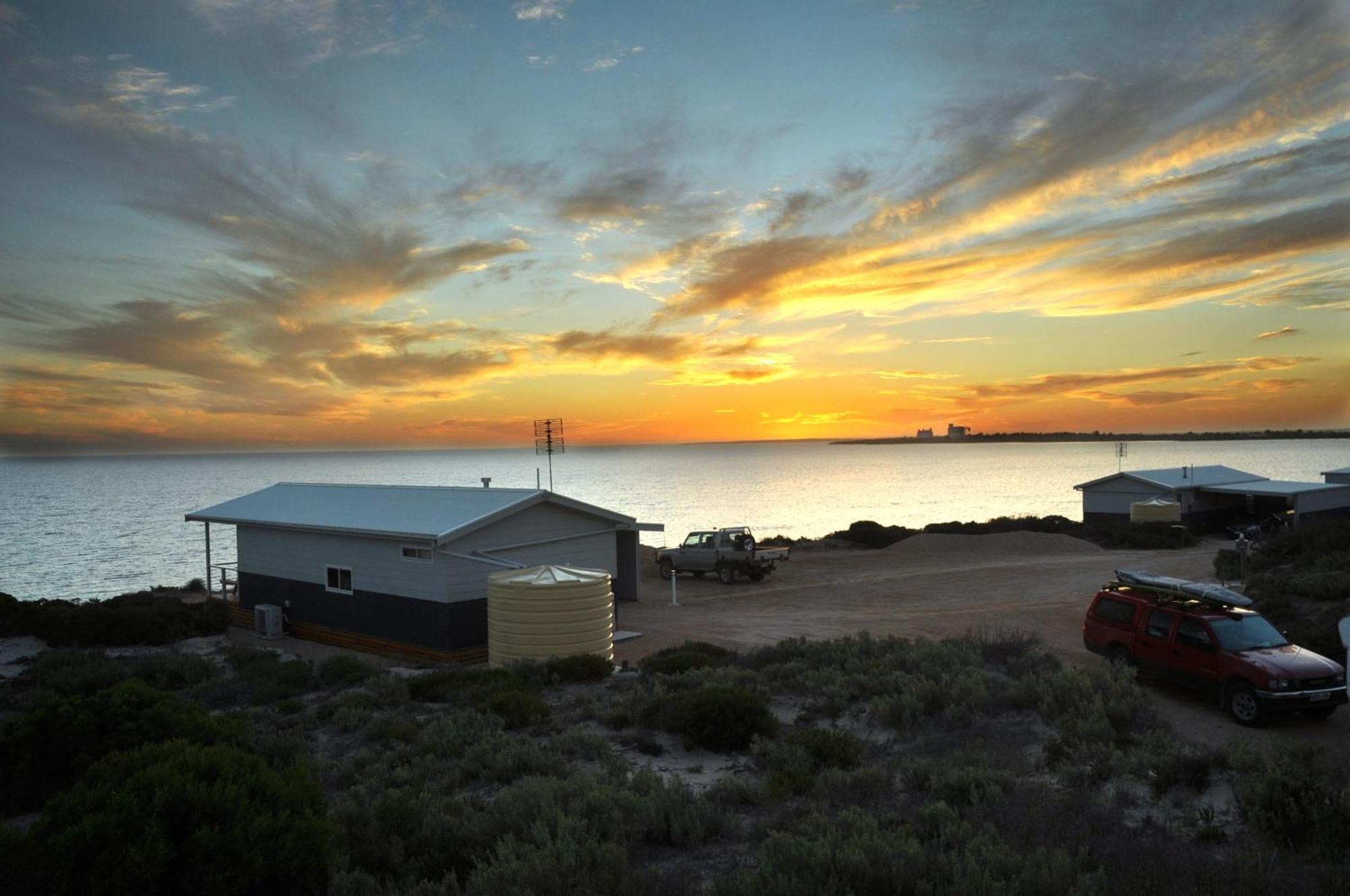 Ceduna Shelly Beach Caravan Park Buitenkant foto
