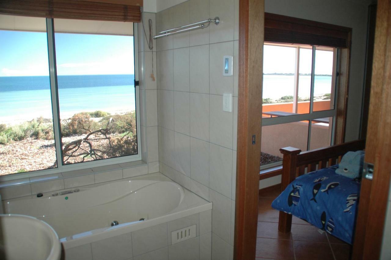 Ceduna Shelly Beach Caravan Park Buitenkant foto